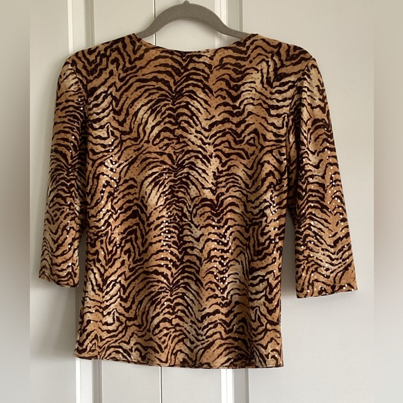 Animal Print Top - Picture 2 of 2